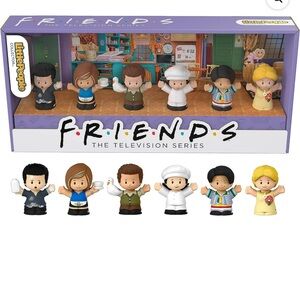 Fisher-Price Purple and Yellow Action Figures Playset